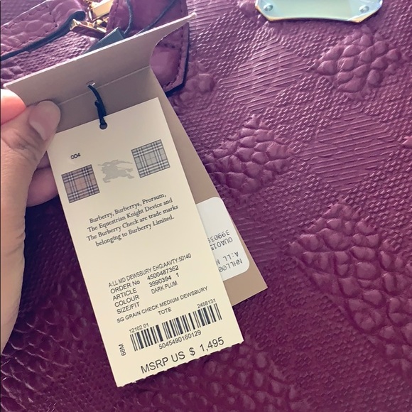 Burberry Handbags - NWT BURBERRY GRAINY CHECK LEATHER DEWSBURY TOTE Burberry Handbags - NWT BURBERRY GRAINY CHECK LEATHER DEWSBURY TOTE
